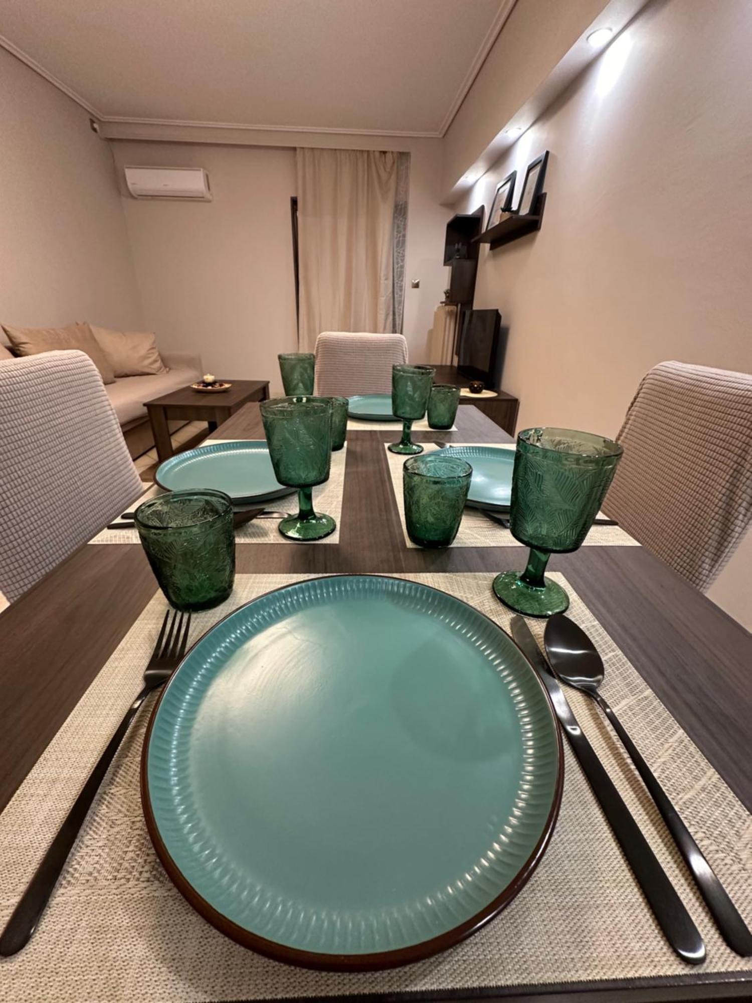 Lux Apartment Next To The Sea 피레아스 외부 사진